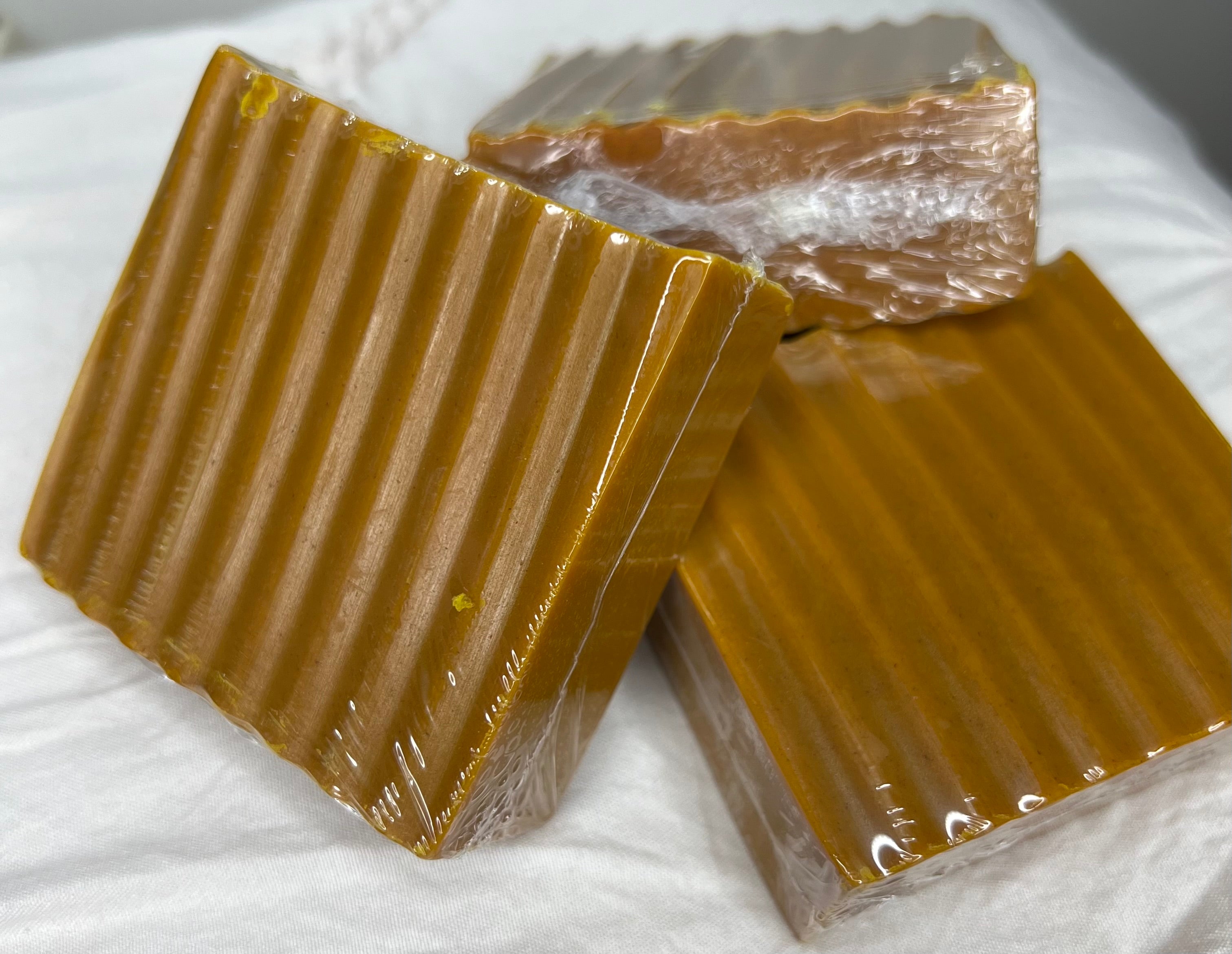 Turmeric Manuka Honey Brightening Soap Bar